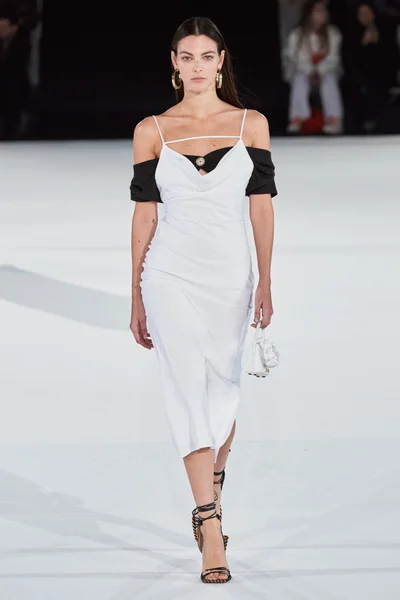 Look 63
